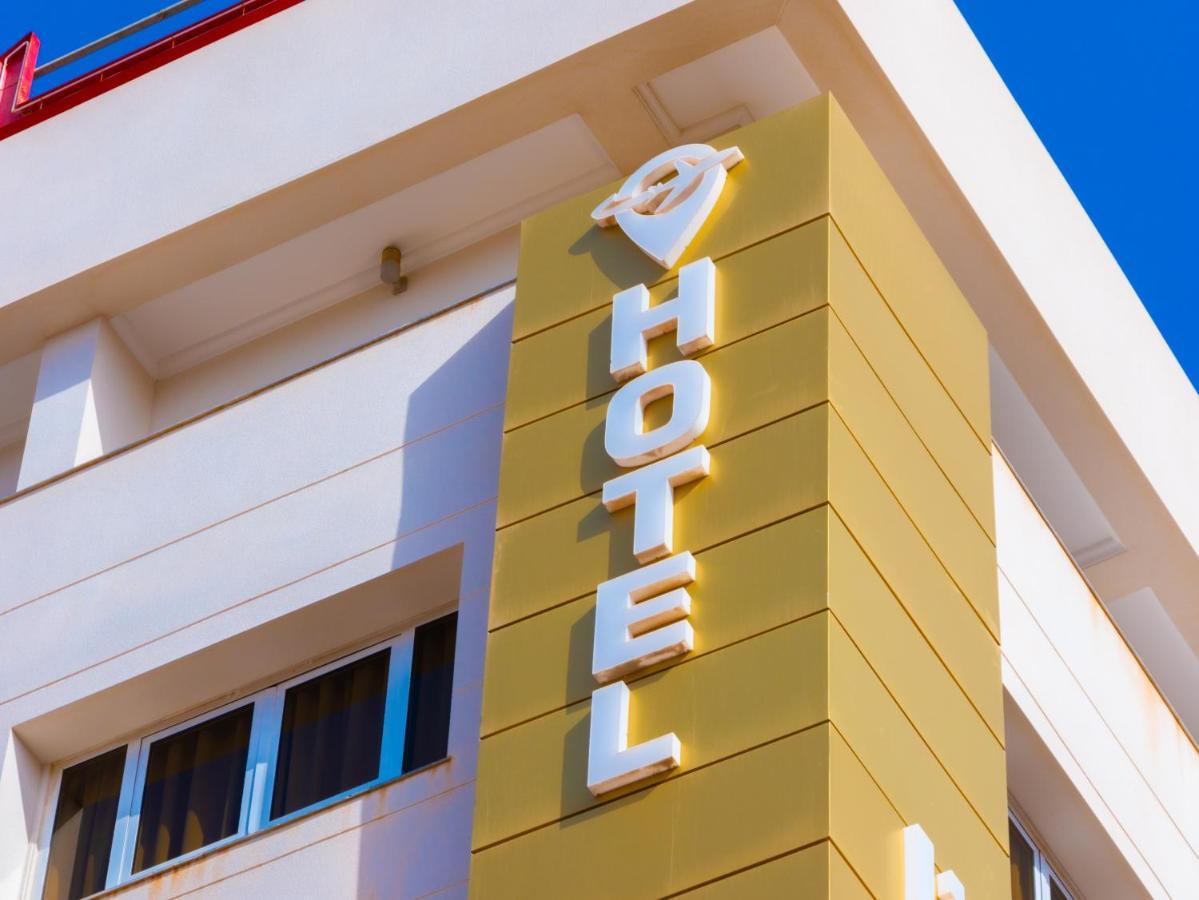 Hotel L'Aeroport 나도르 외부 사진