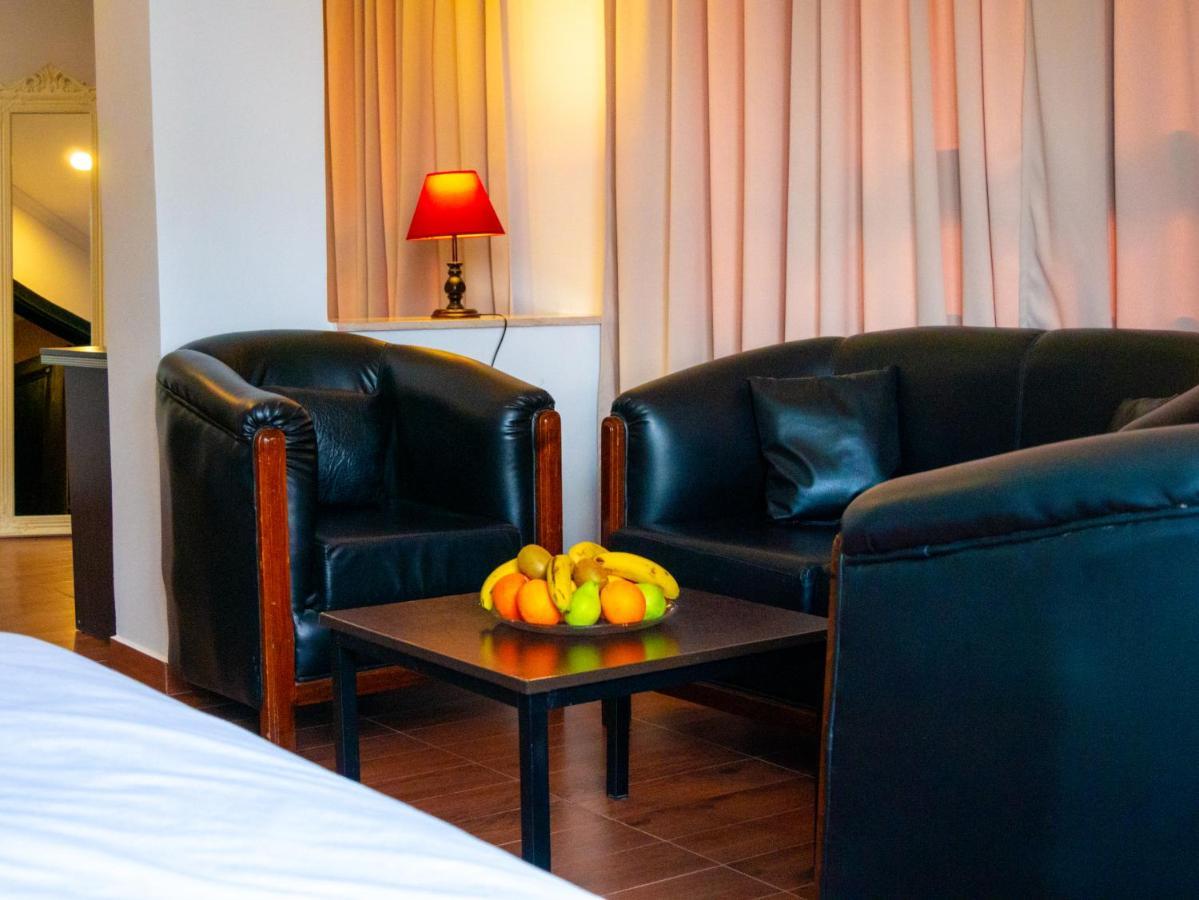 Hotel L'Aeroport 나도르 외부 사진